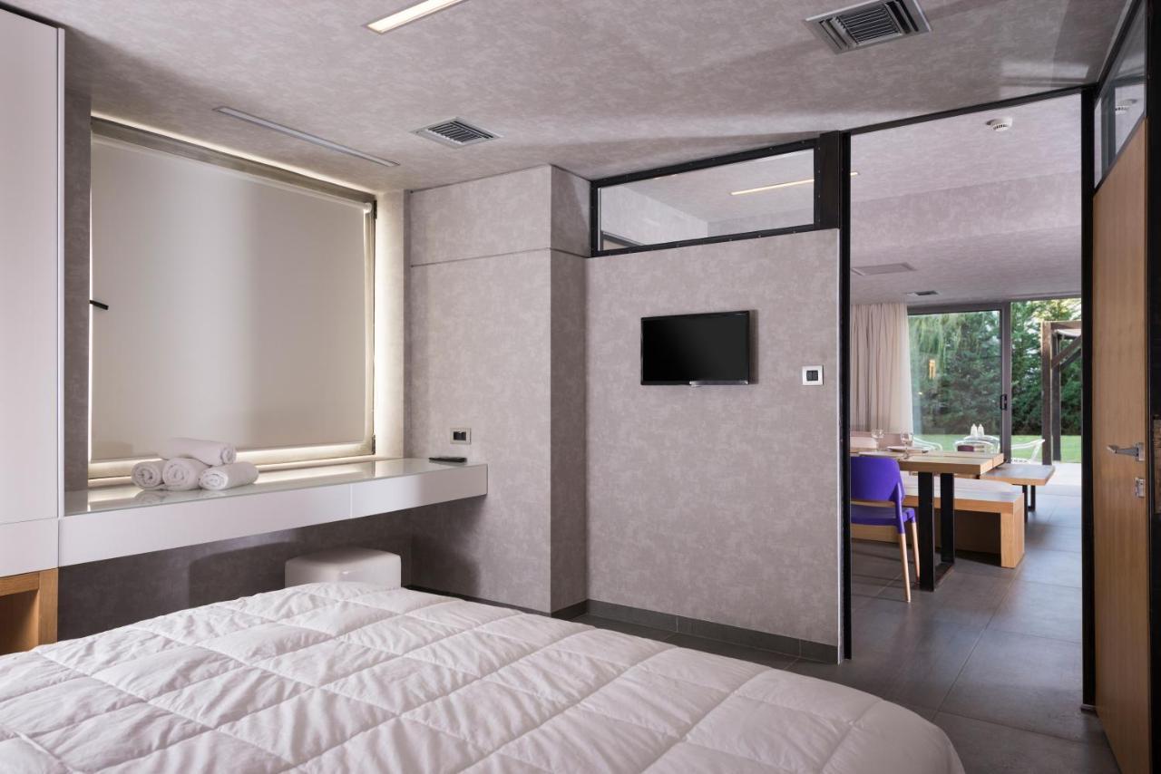 Icarus Hotel Kalamaki Dış mekan fotoğraf