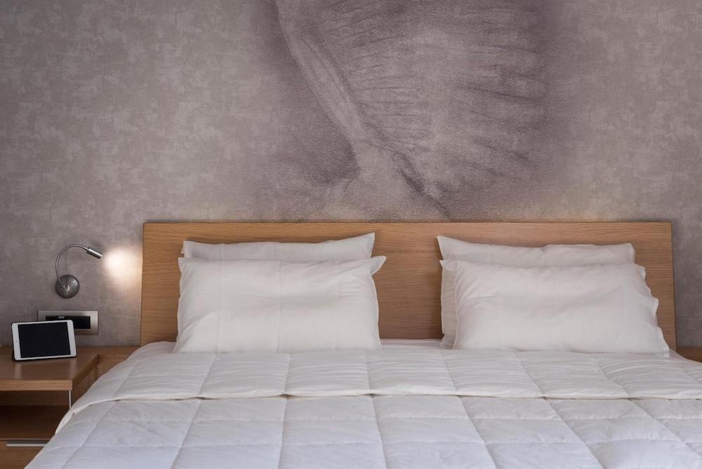 Icarus Hotel Kalamaki Dış mekan fotoğraf
