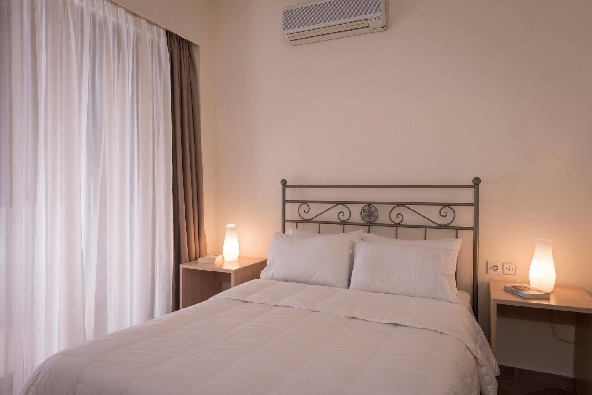 Icarus Hotel Kalamaki Dış mekan fotoğraf
